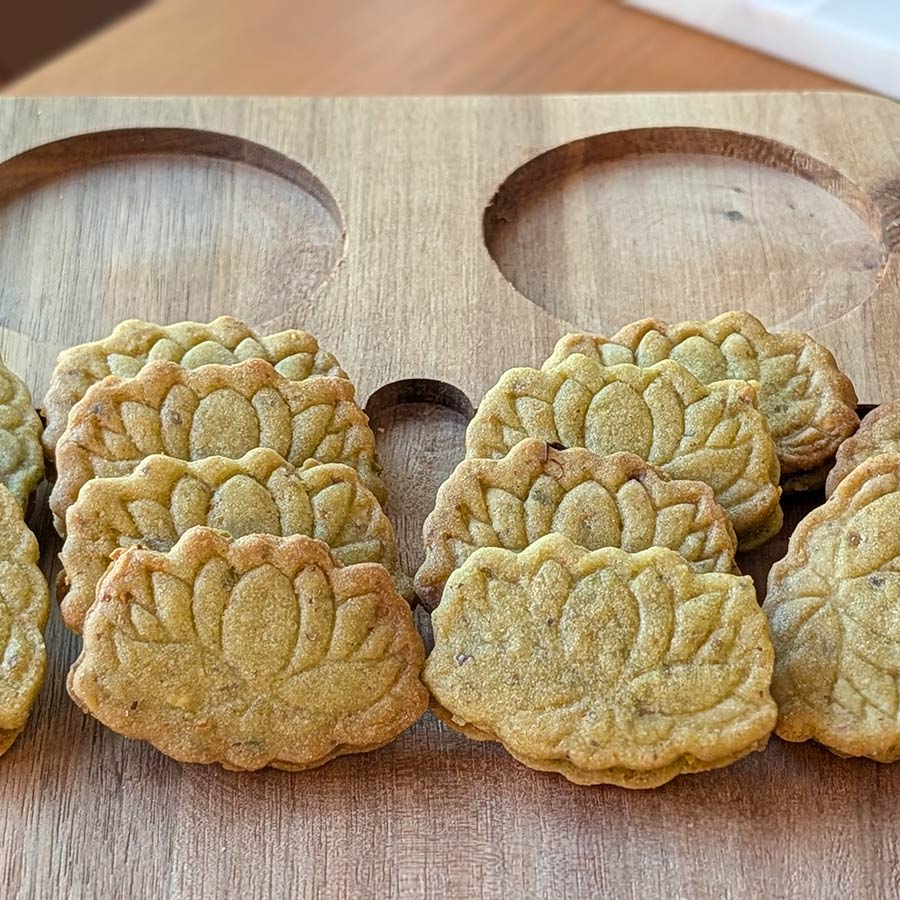 Pistachio Sandwiches